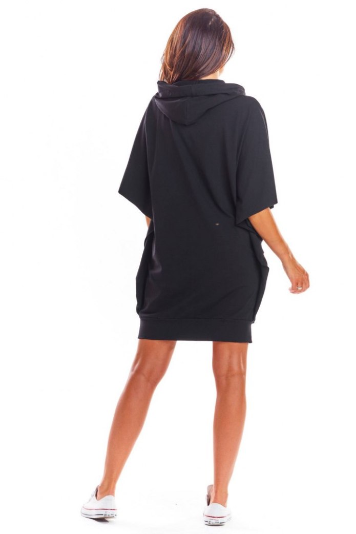 Sukienka Mini Z Kapturem I Obszernym Krótkim Rękawem - czarna